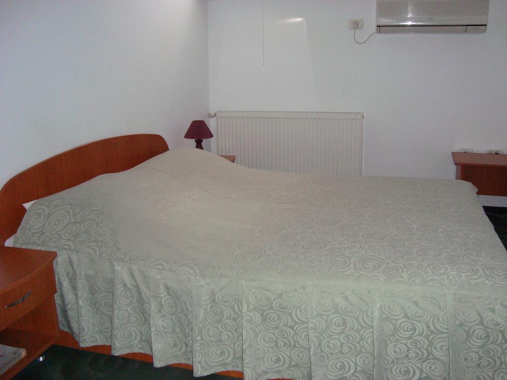 Hotel Lotus Arad Luaran gambar