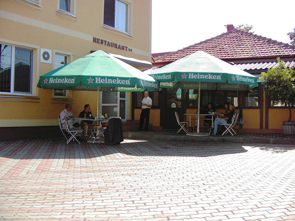 Hotel Lotus Arad Luaran gambar
