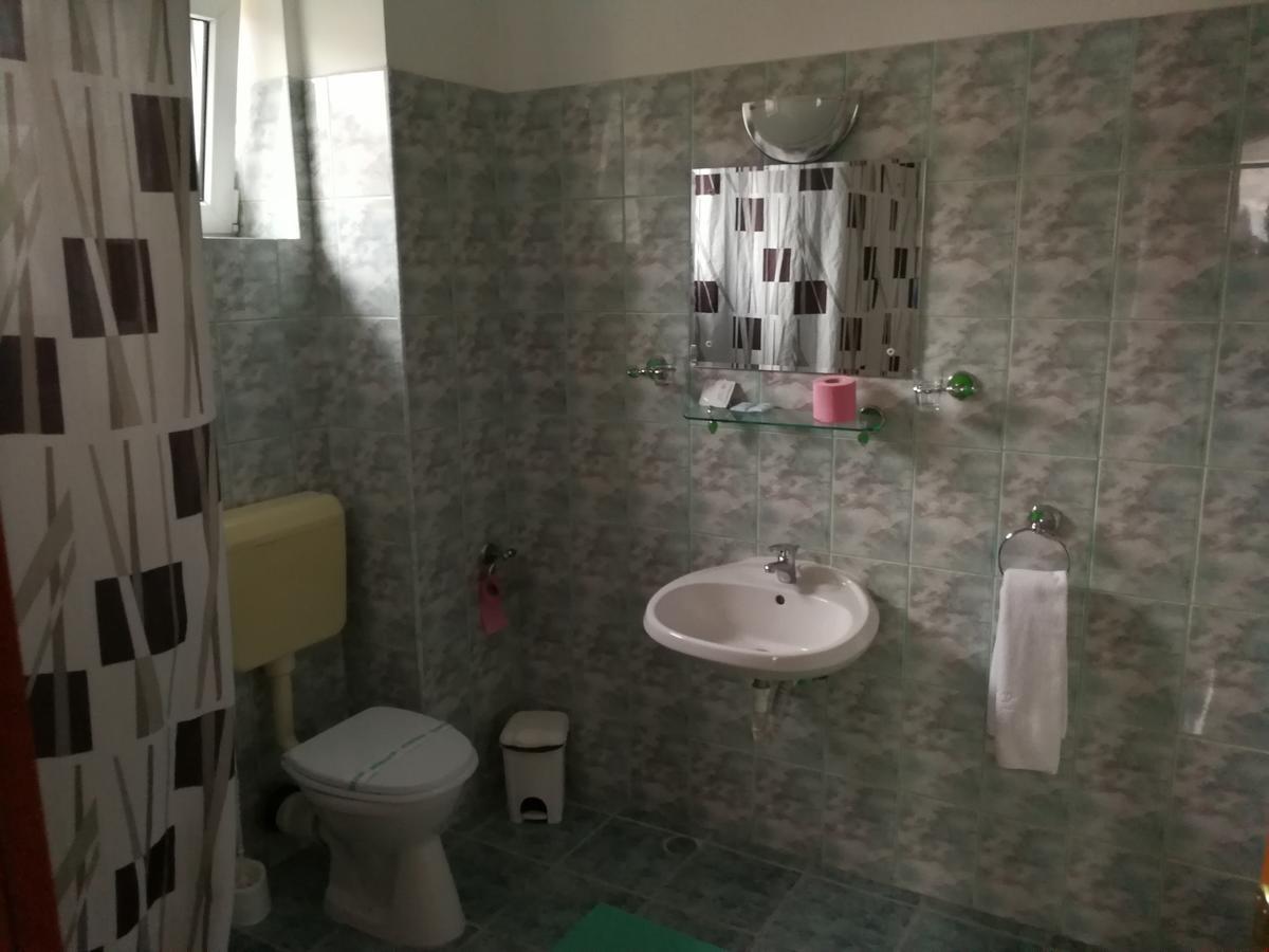 Hotel Lotus Arad Luaran gambar